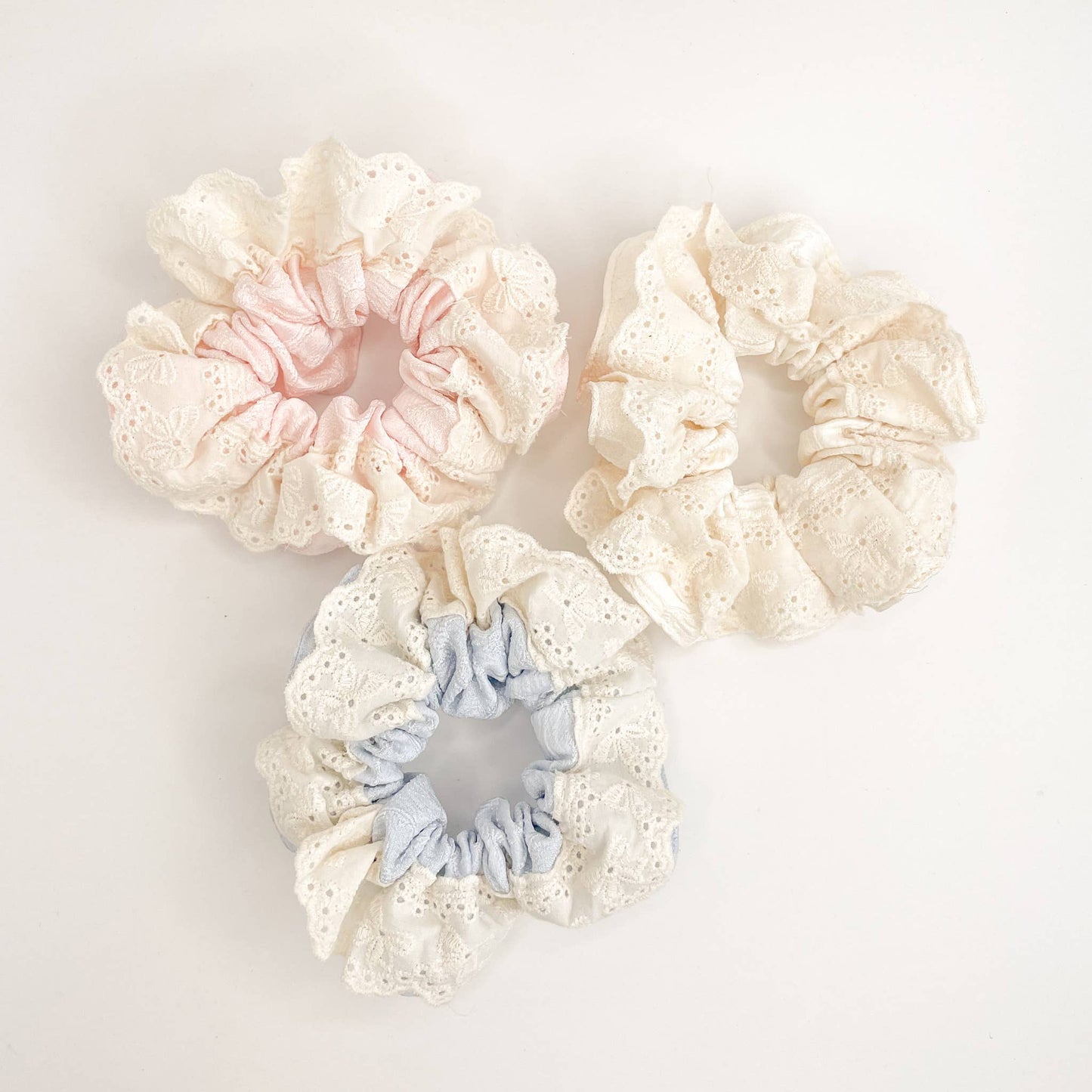 Sweetheart Eyelet/Embossed Mega Scrunchies