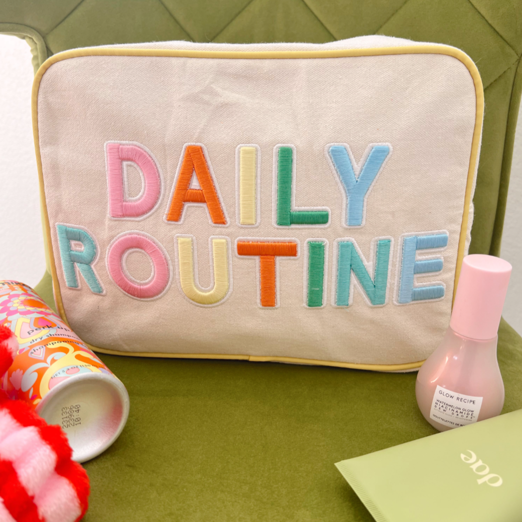 It Girl Daily Routine XL Make up Bag